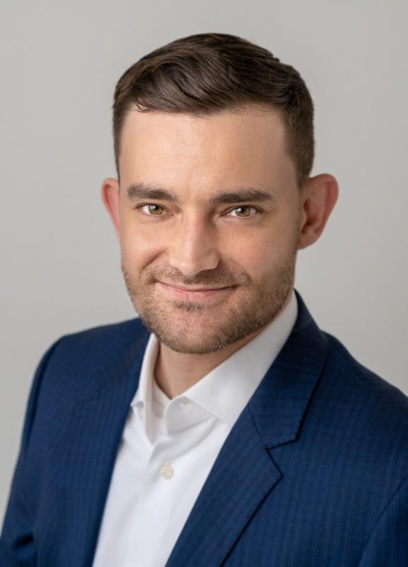 Headshot – Jesse Maxwell